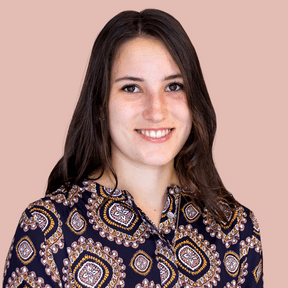 Kathleen Hagelberger's headshot